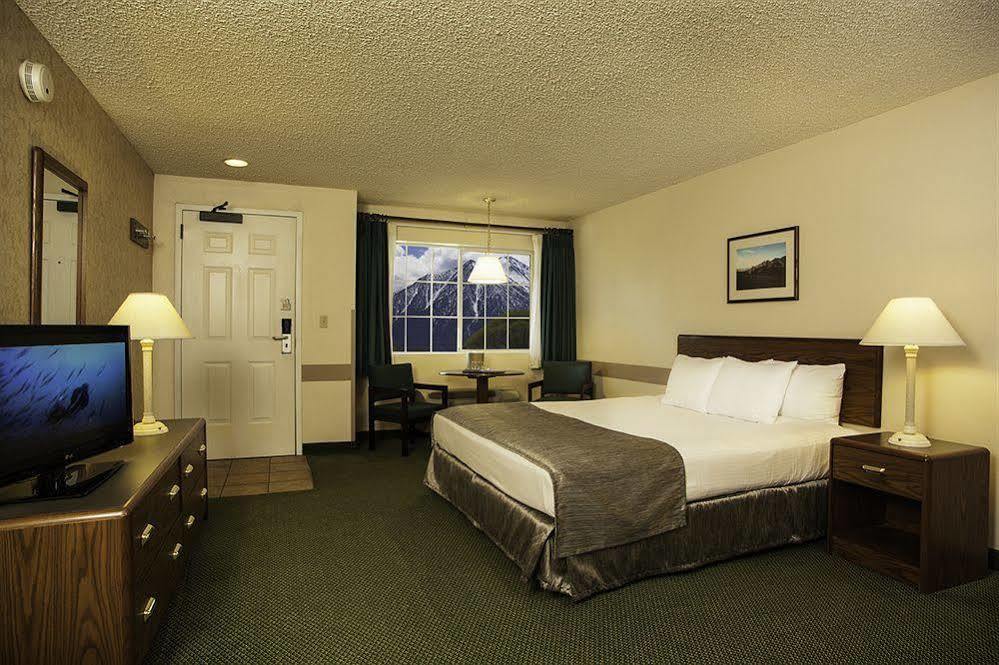 Carson Valley Hotel 3*